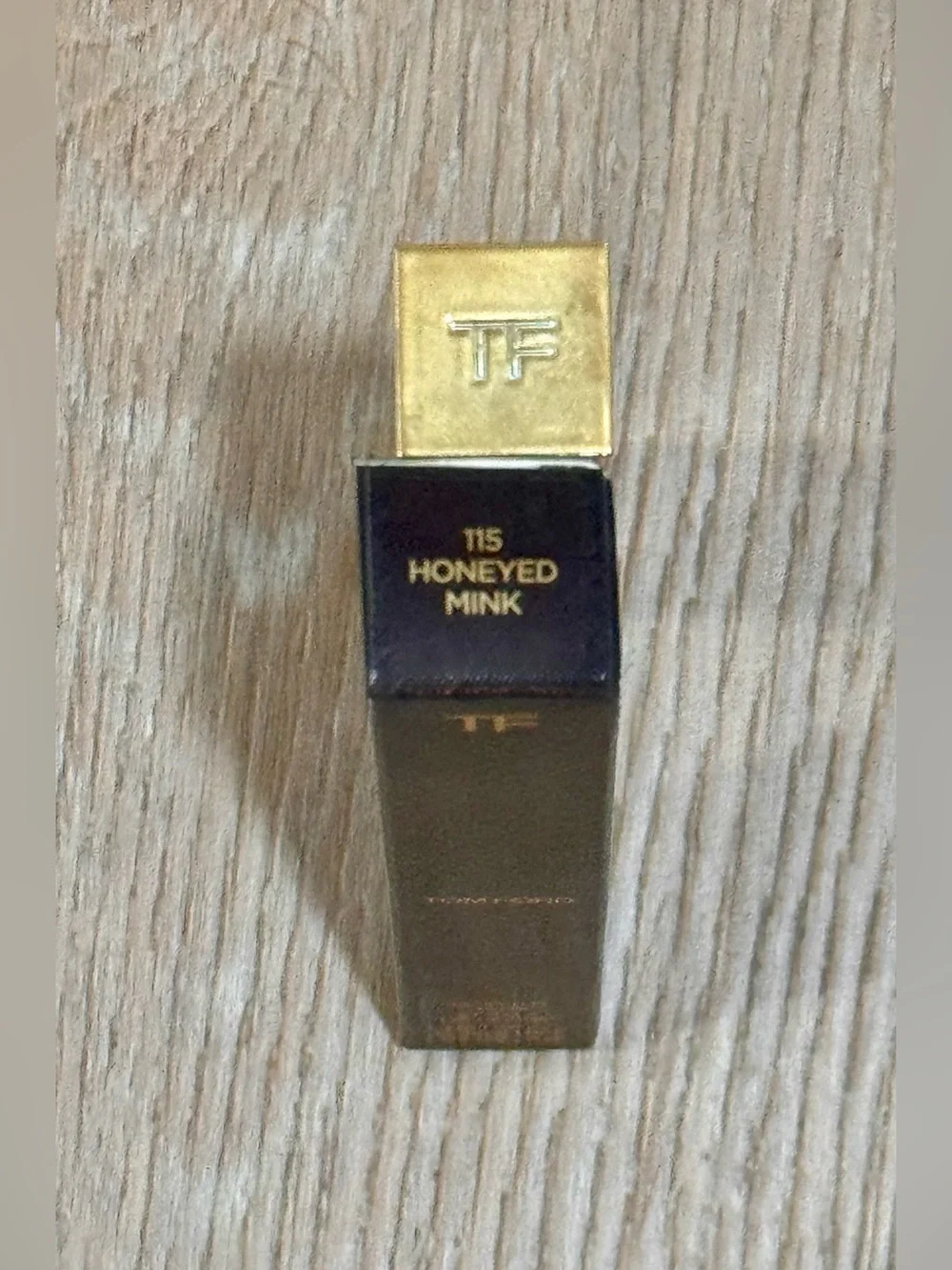 Tom Ford Runway Stylo Matte Lipstick — 115 Honeyed Mink